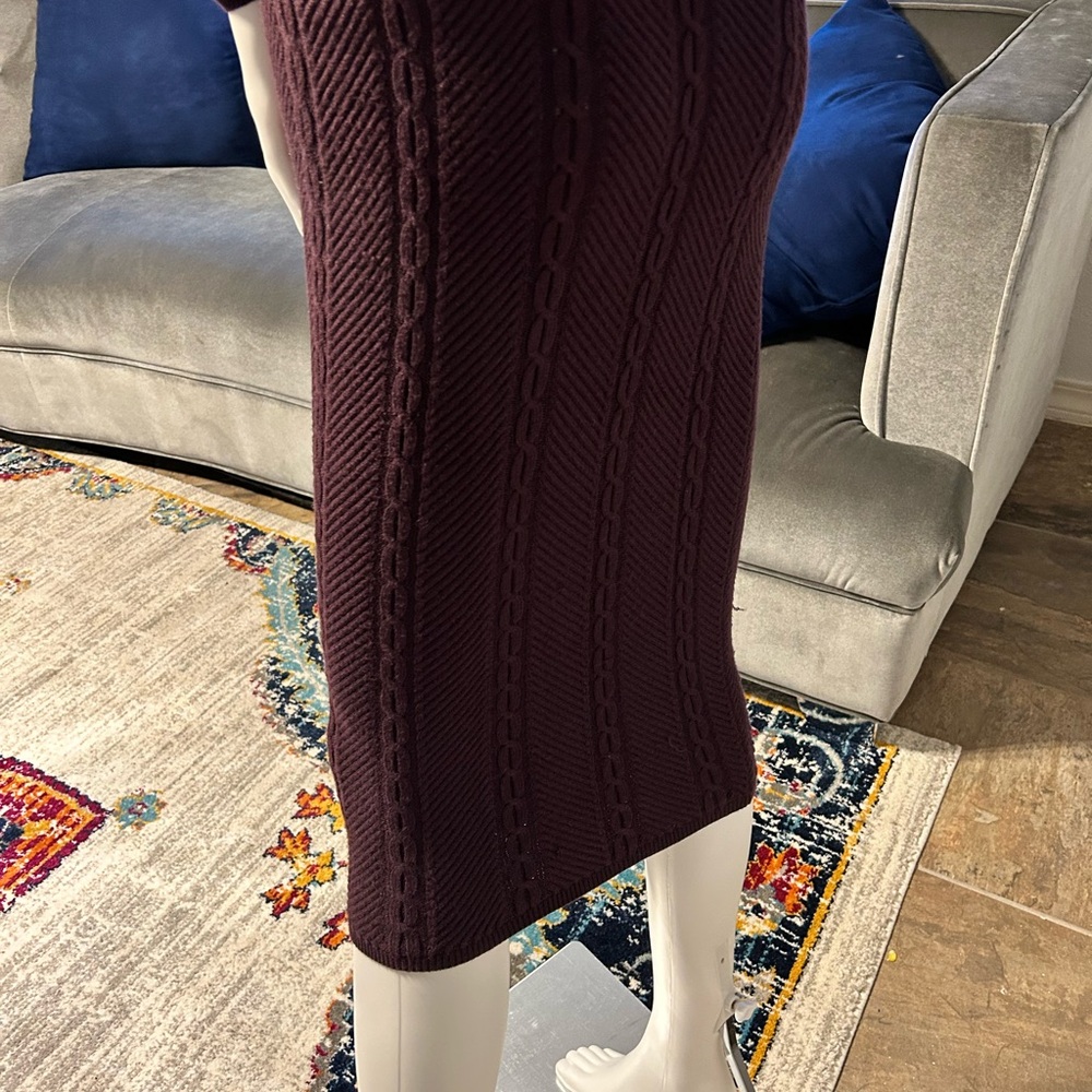 Express dress - Picture 3 of 4